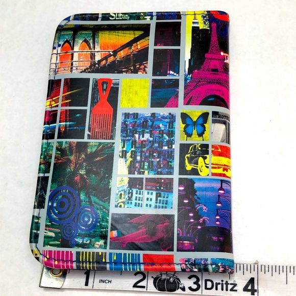 ✨NEW✨ with 🏷tags!✨ Icing brand Collage wallet - Picture 7 of 9